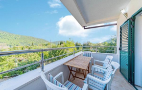 Stunning Apartment In Broce With Wifi